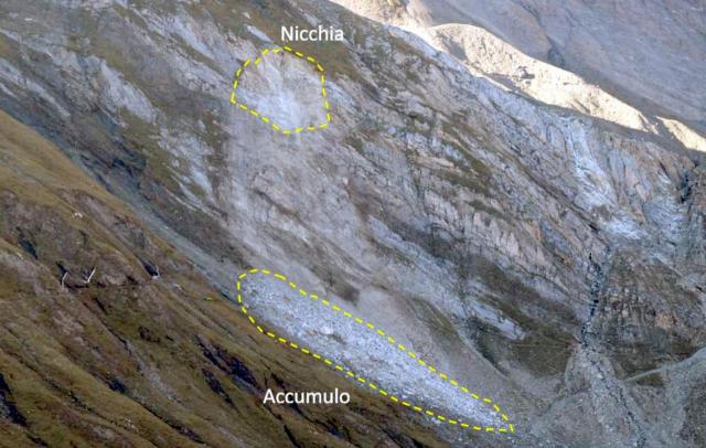 Area di distacco e di accumulo del crollo in Comune di Formazza