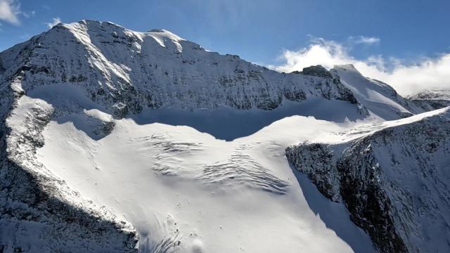 Il ghiacciaio Tonini, sul versante settentrionale dell’Uja di Ciamarella (3.676 m) ripreso il 2 ottobre 2024