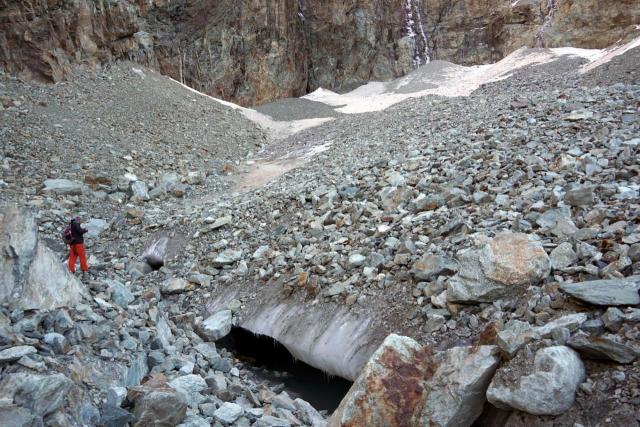 Ghiaccio sepolto del ghiacciaio di Caprera
