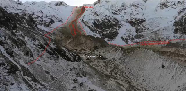 Frana di crollo avvenuta il 26 dicembre 2024 sul ghiacciaio Settentrionale delle Locce, in alta valle Anzasca.